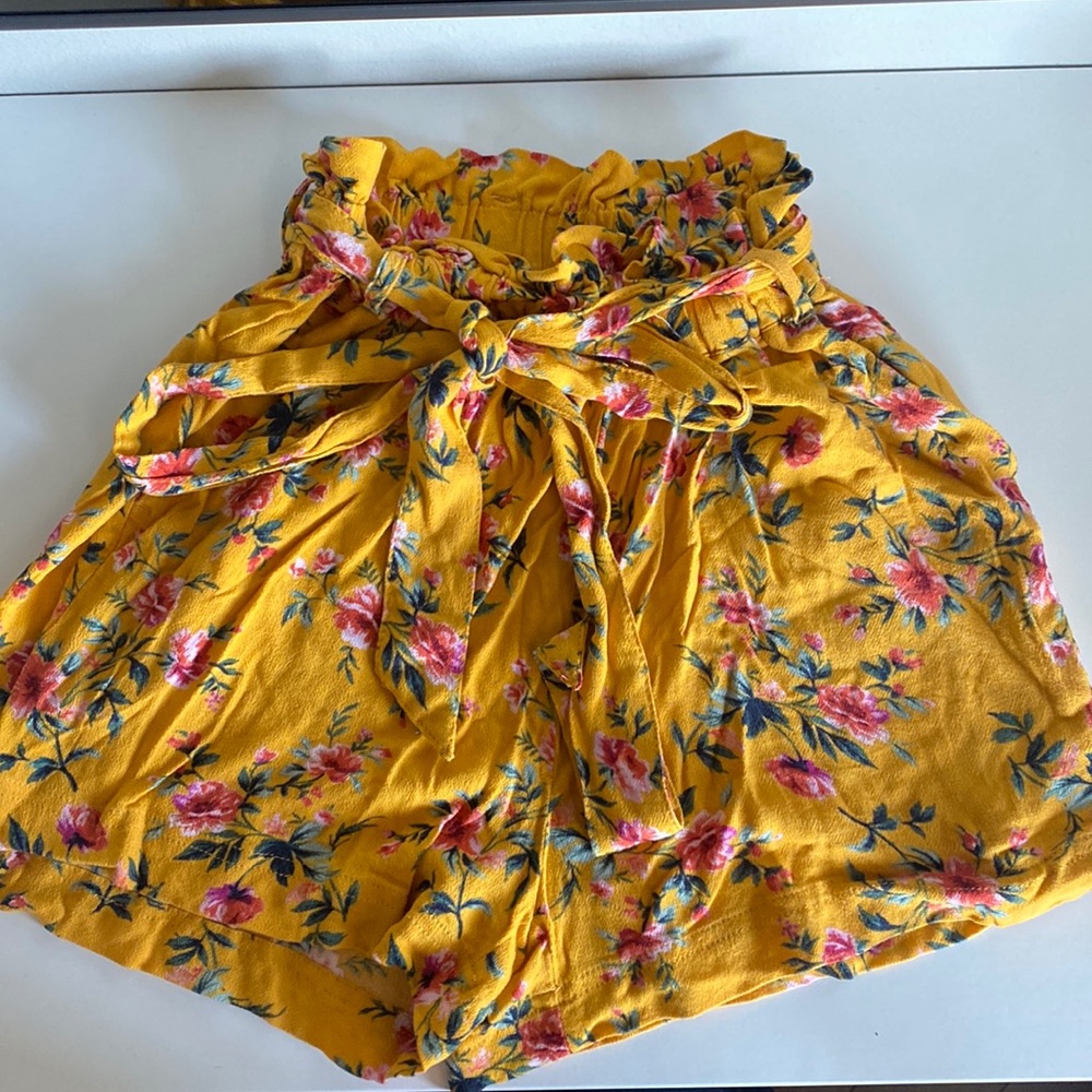 American Eagle floral shorts, size XXS